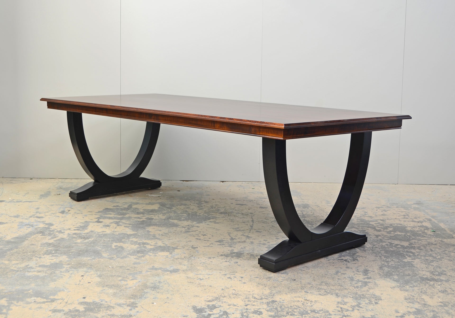 Harp Lakeside Dining Table