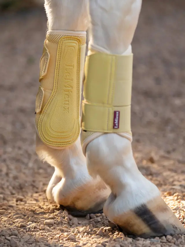 Arika Mesh Brushing Boots Mimosa- Large/ Full