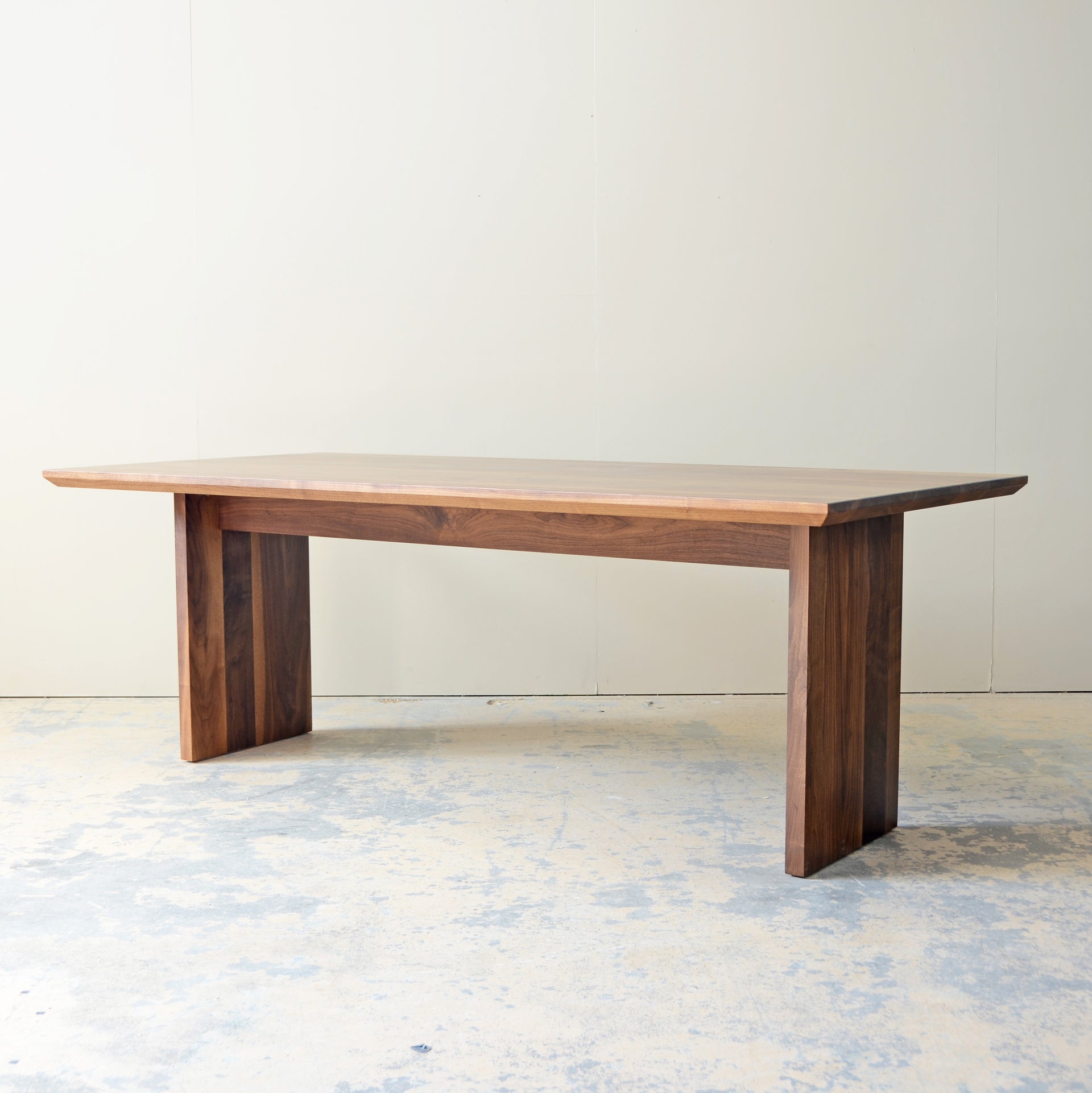Henier Dining Table