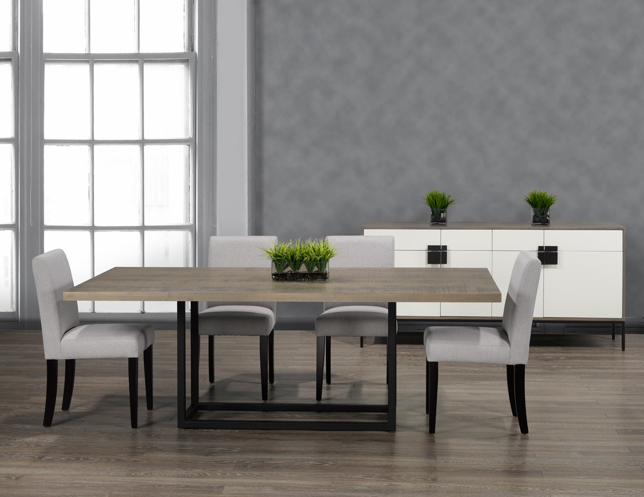 Rise Dining Table