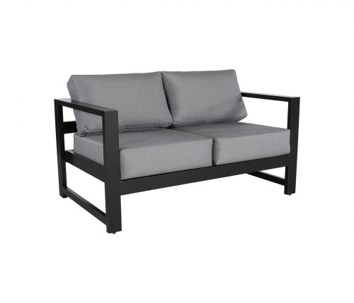 Wynn Loveseat