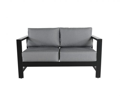 Wynn Loveseat